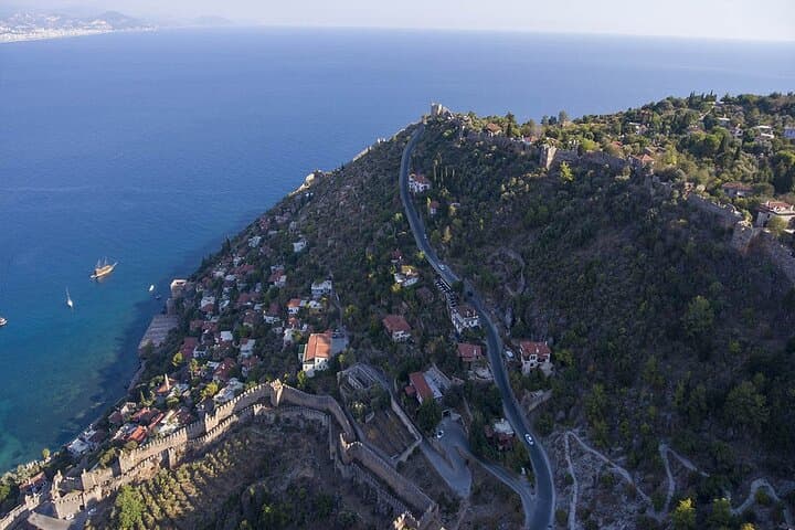Alanya Boat, Cable Car & Dim River Tour with Lunch