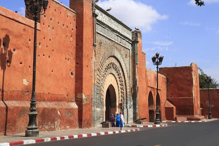 Private Marrakech Guided Tour: Bahia Palace, Koutoubia & Jemaa el-Fnaa in 4 Hours photo 4