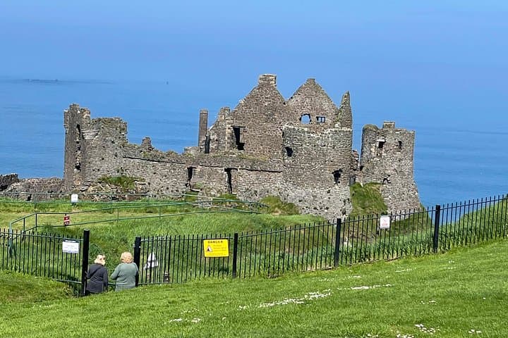 Luxury Day Tour to Giant's Causeway, Dark Hedges & Carrick-a-Rede from Belfast photo 4