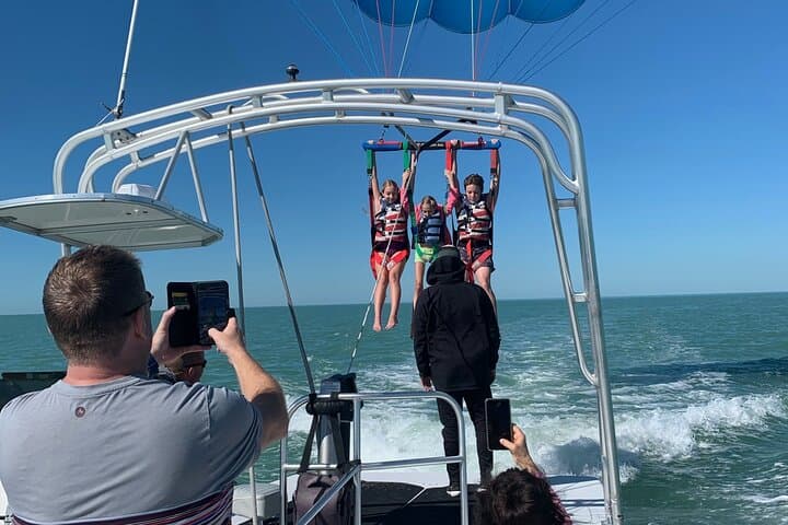 Parasailing Clearwater Beach: Soar Above Gulf Waters in a 75-Minute Flight photo 6