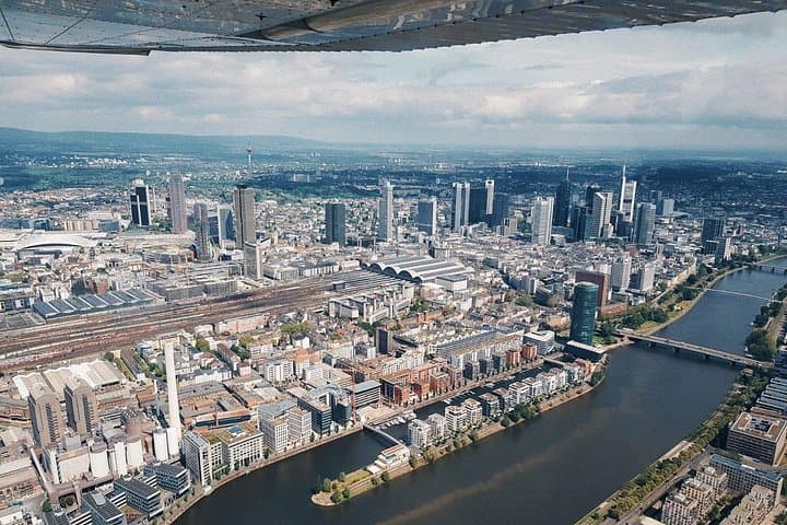 Private Sightseeing Flight Above Frankfurt — Rhine‑Main Aerial Tour in a Small Plane