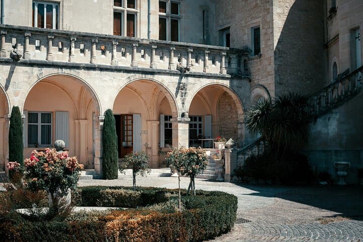 Inside Milan Showrooms: Guided Fashion Tour & Industry Access photo 4
