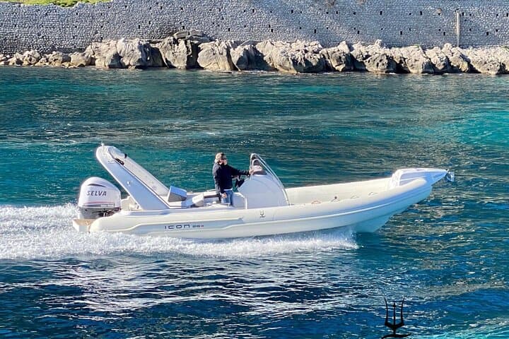 Castellammare del Golfo Dinghy Rental: Explore Sicilian Coves Aboard an Icon 28S photo 6