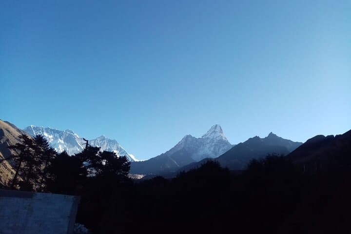 15-Day Everest Base Camp & 3 Passes Trek from Lukla — Renjo La, Cho La, Congmala photo 4