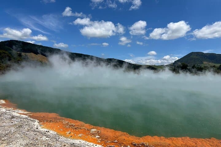 Private 2-Day Driver From Auckland to Rotorua & Waitomo (Hobbiton Option) photo 5