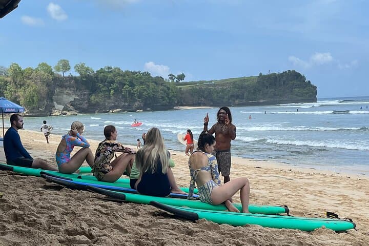 Padang Padang Surf Lessons: Guided Beginner & Intermediate Surfing in Uluwatu, Bali photo 5