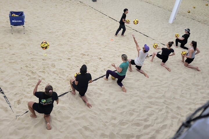 Beginner Beach Volleyball Class in NYC: Indoor Sand Lessons in Queens photo 2