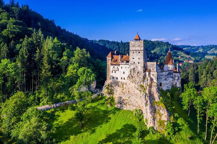 Day trip from Bucharest: Peles Castle, Bran (Dracula's) & Brașov highlights photo 2