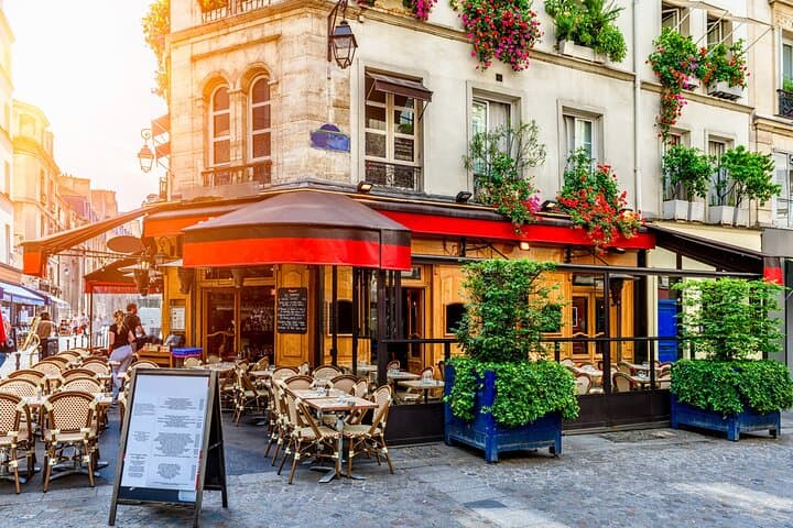 Paris Full-Day Journey from Le Havre: Arc to Seine in One Seamless Shore Excursion photo 6