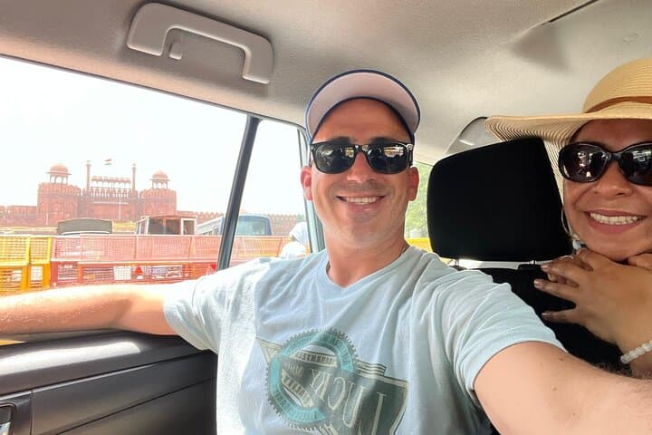 Explore New and Old Delhi: Private Full-Day City Tour photo 3