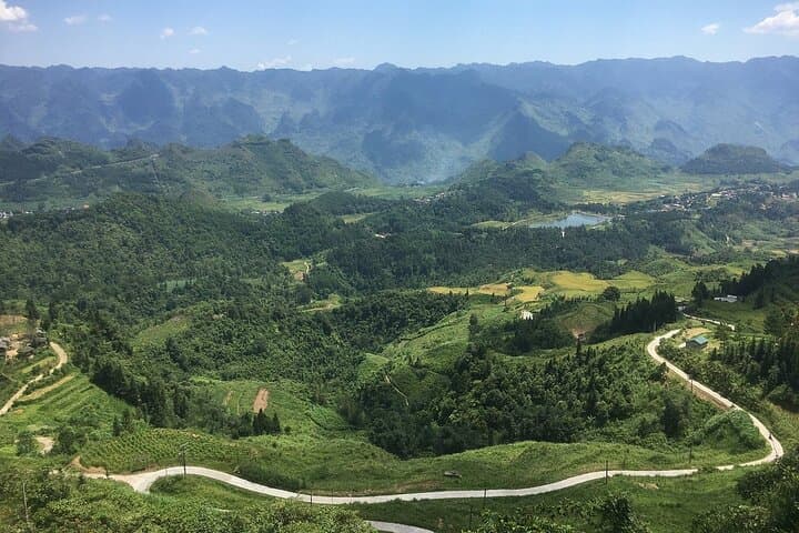 Ha Giang Loop 5-Day Car Journey: Ma Pi Leng, Dong Van & Lung Cu Flagpole photo 6