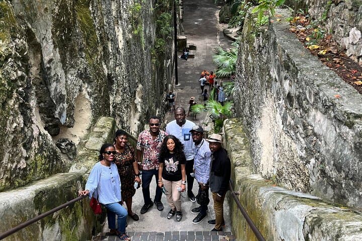 Explore Nassau: 2.5-Hour Sightseeing & Historical Adventure photo 3