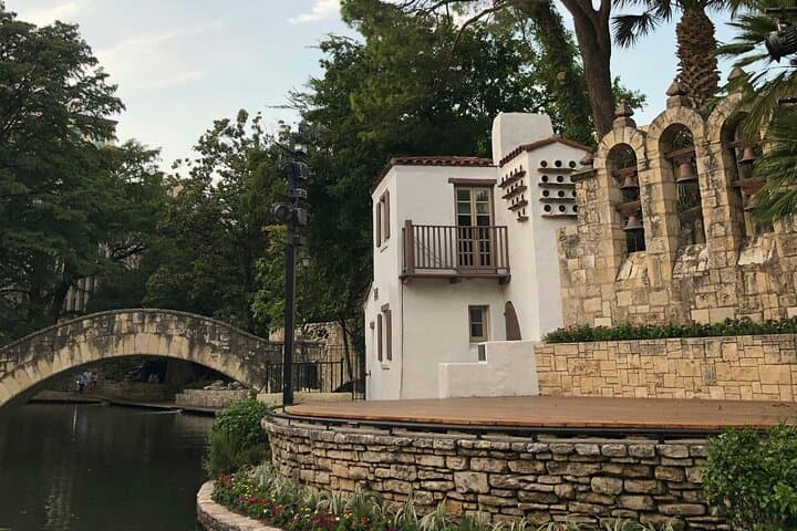 Spirits of San Antonio: Self-Guided Ghost Scavenger Hunt photo 6