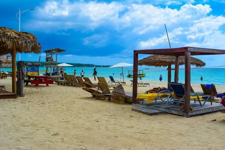 Negril Seven Mile Beach & Rick's Cafe Sunset Tour — Private Half-Day Experience photo 3