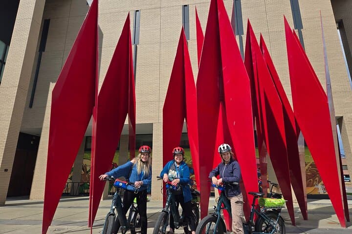 Anchorage E-Bike Tour: Public Art and Coastal Trails photo 3