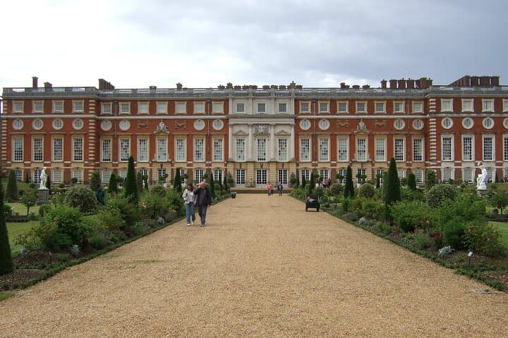 Windsor Castle & Hampton Court Palace Private Tour with Admission photo 5