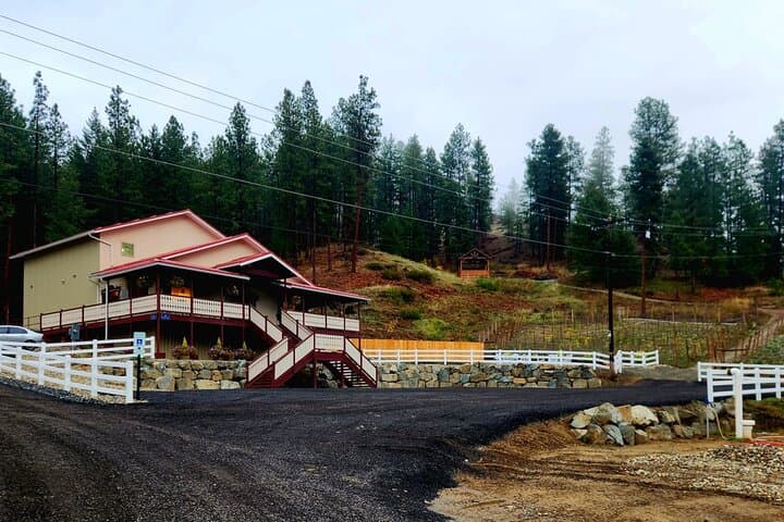 Private Wine Tasting in the American Alps — Leavenworth Winery Tasting with Eagle Creek Views photo 3