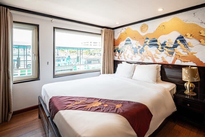 Luxury 2-Day Halong Bay Cruise: Sung Sot Cave, Kayaking & Ti Top Views photo 4
