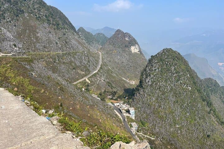 Ha Giang Loop: 4-Day Car Tour to Dong Van, Ma Pi Leng & Lung Cu photo 4
