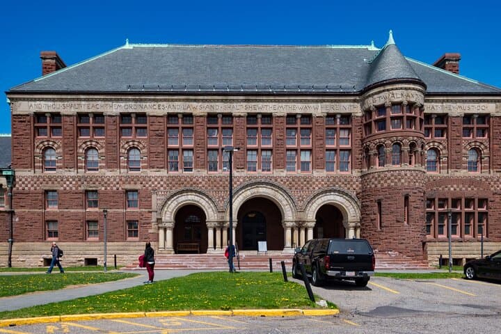 Historic Harvard Scavenger Hunt — Self-Guided Campus Adventure in Cambridge photo 6
