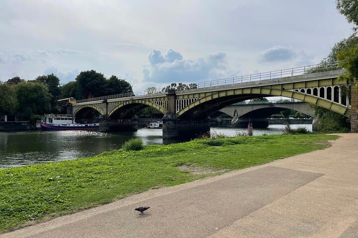 Explore Ted Lasso Filming Locations: Richmond Guided Walking Tour photo 5