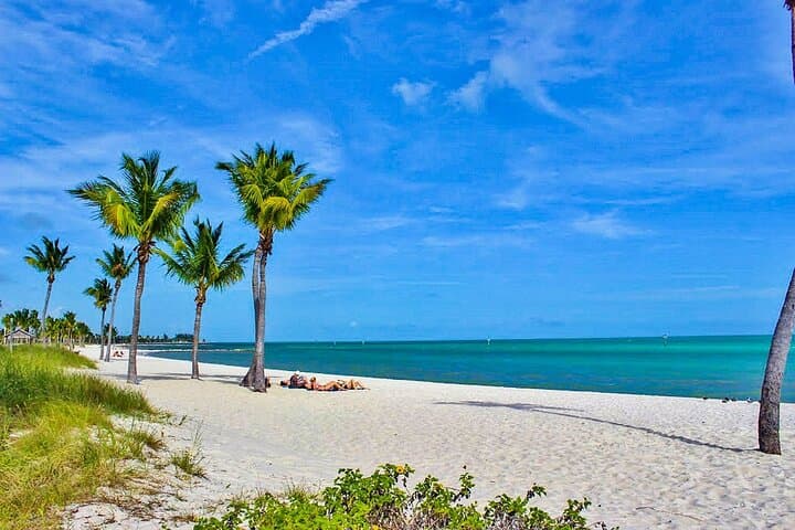 Parasail Key West: Soar 300 ft Over Turquoise Waters photo 6