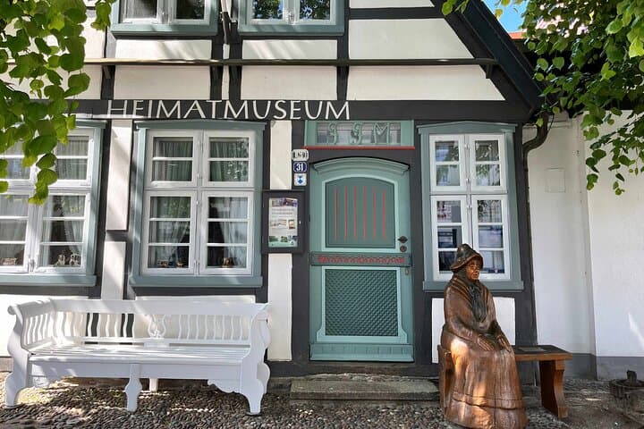 Warnemünde Audio Walking Tour — Self-Guided History, Lighthouse & Seaside Promenade photo 2