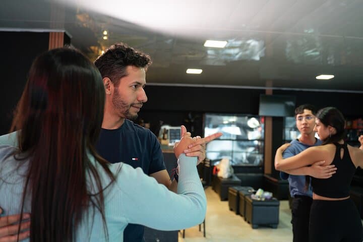 Private Salsa Class & Latin Rhythms in Bogotá — Learn Salsa, Bachata and Vallenato photo 3