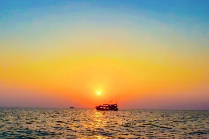 Phu Quoc Sunset and Night Squid Fishing with Onboard Dinner photo 5