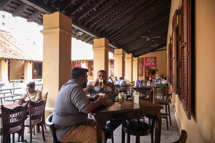 Behind Bars in Colombo: Arrack & Bar-Snack Crawl from Colombo 5 to Fort photo 5