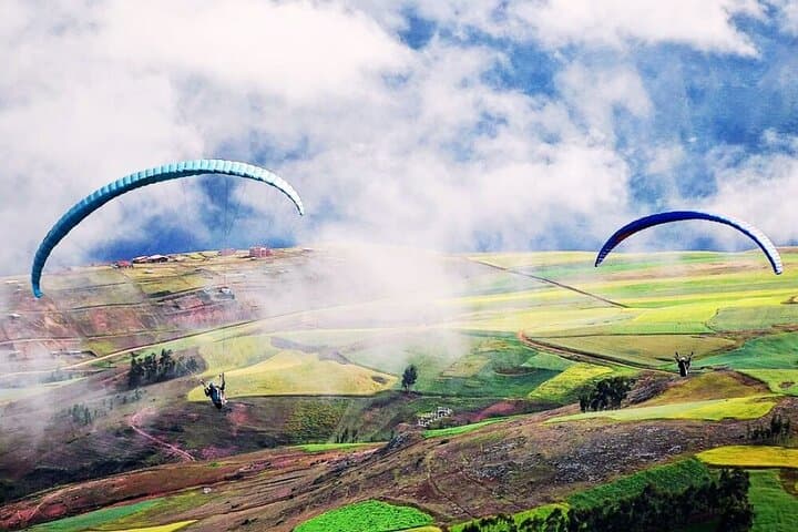 Tandem Paragliding Over Peru's Sacred Valley: Cusco Sunrise Flights