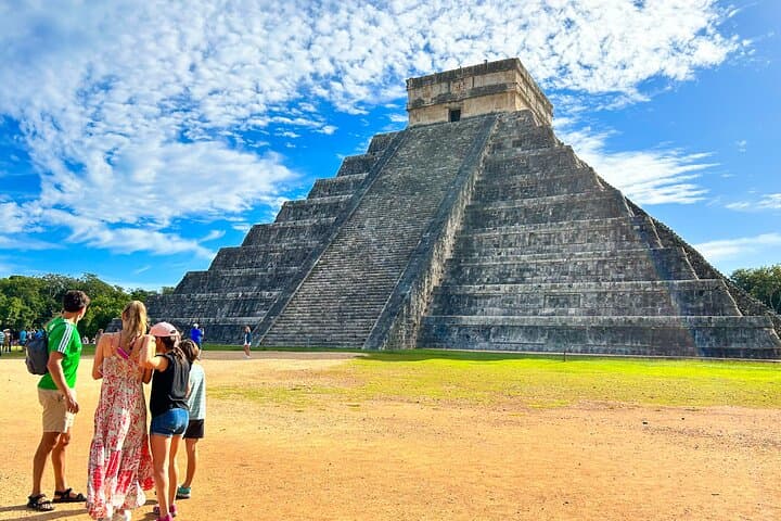 Early-Access Chichen Itzá + Catamaran to Isla Mujeres — 2-Day Combo from Cancún