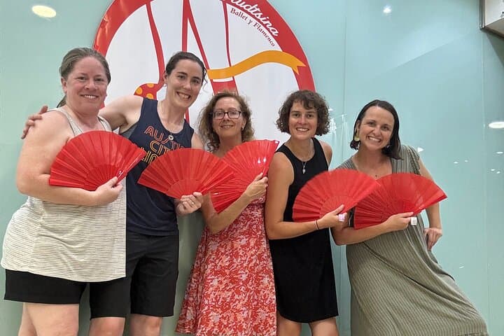 Learn Sevillanas: 45-Minute Andalusian Dance Workshop in Malaga photo 5
