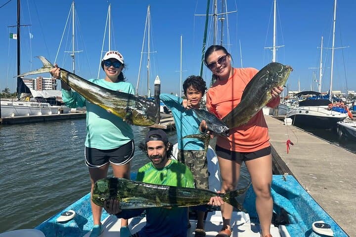 Mazatlán Sport Fishing Adventure: 4-Hour Deep-Sea Charter from Pier 10 photo 3