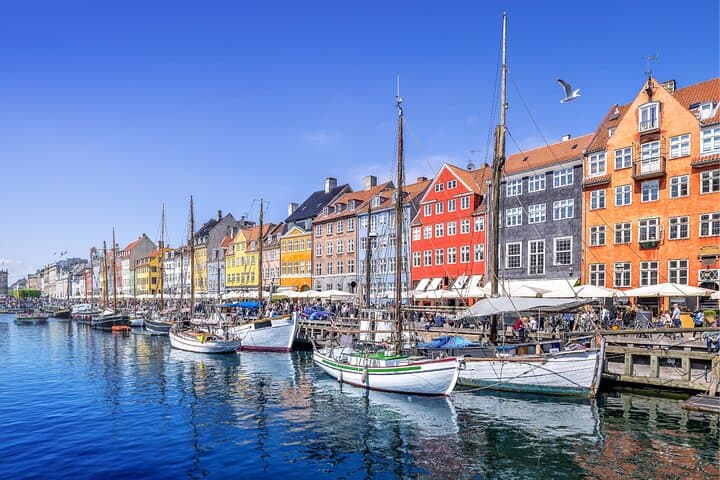 Copenhagen Scavenger Hunt: Self-Guided Audio Tour of City Highlights