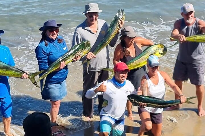 Private Fishing Trip in Guayabitos: Reel in Dorado, Tuna & Marlin