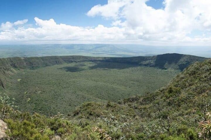 Overnight Mount Longonot, Lake Naivasha & Hell's Gate: Hike, Bike and Rift Valley Views photo 4