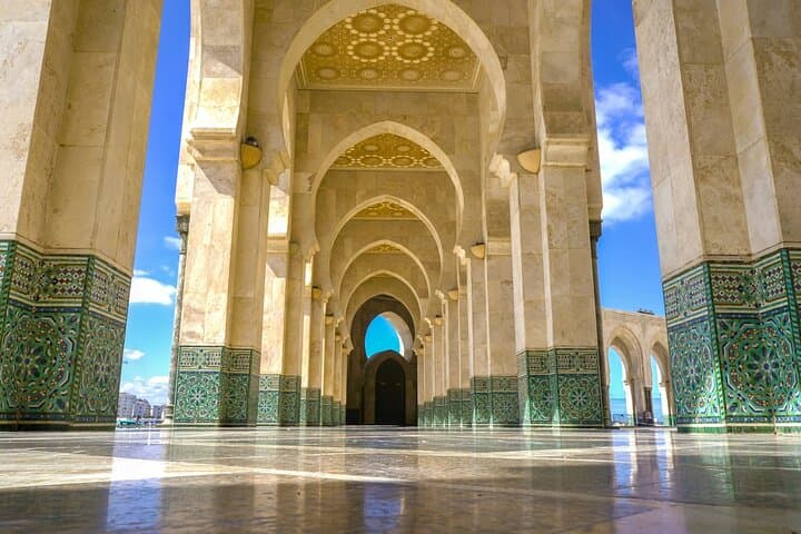 Casablanca Highlights: Hassan II Mosque, Old Medina & Corniche Half-Day Tour photo 2