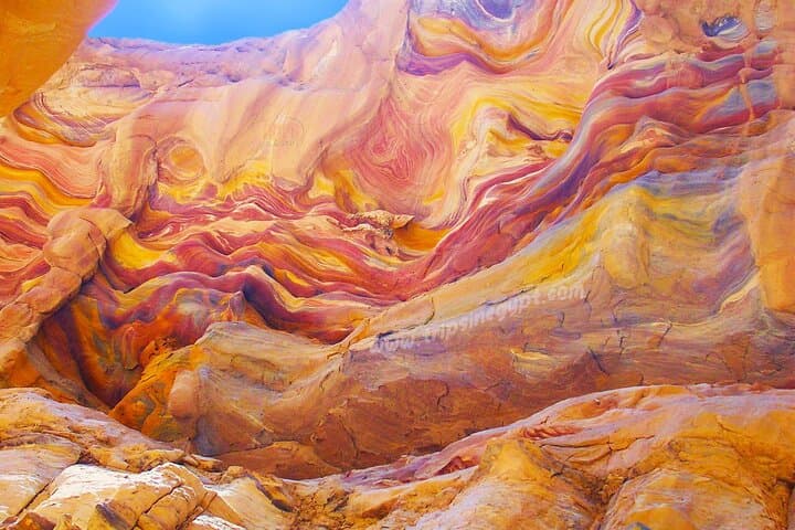 Explore Dahab's Colored Canyon: Full-Day Small-Group Canyon Hike photo 4