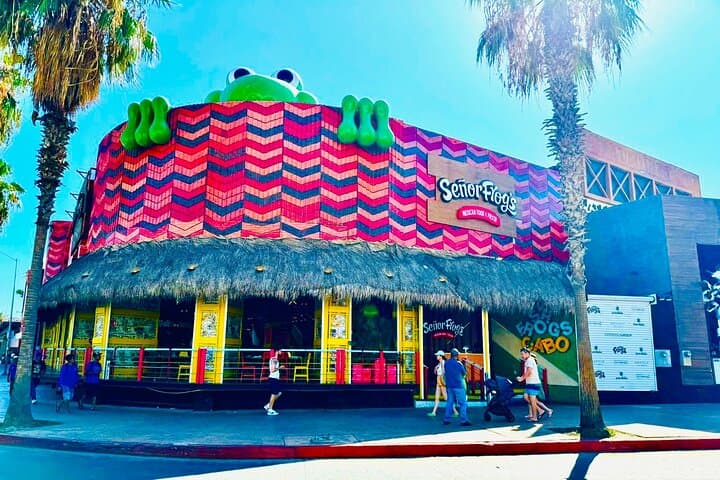 Señor Frog's Mexican Food & Fiesta Pass — Priority Entry and Meal in Cancún photo 4