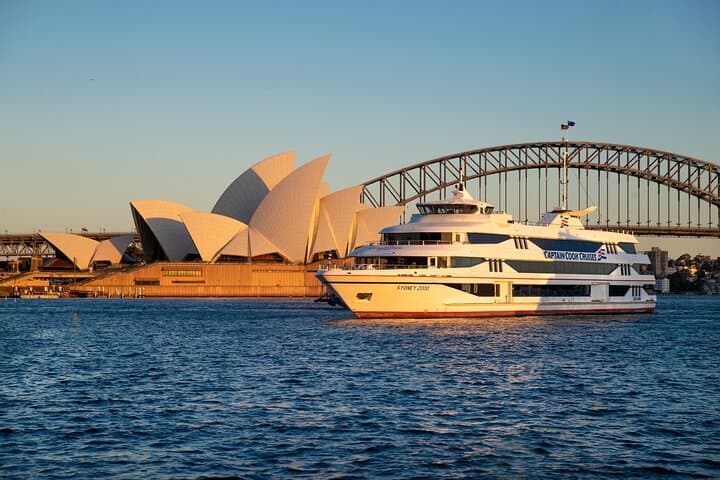 Starlight Dinner Cruise on Sydney Harbour from Circular Quay photo 4