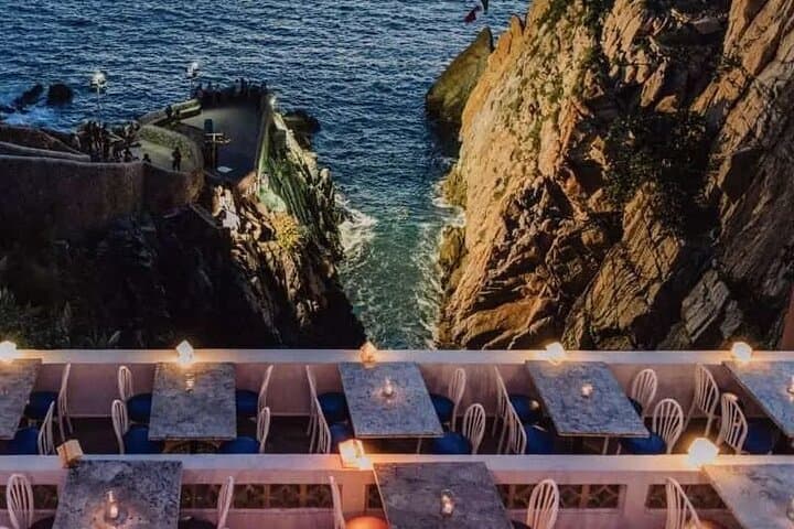 Acapulco Cliff Divers at Night: Dinner, High-Dive Rituals & La Quebrada Views photo 5