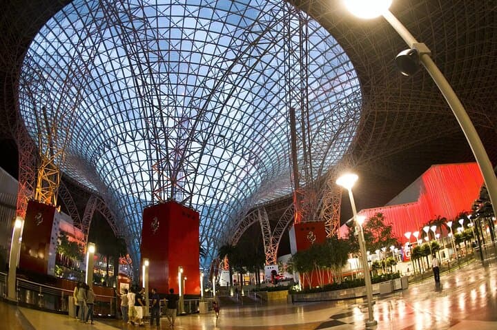 Ferrari World Abu Dhabi: Ultimate Indoor Thrill Park Guide photo 5