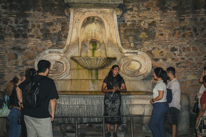 Rome Ghost Walking Tour: Moonlight Haunted History of the Historic Center photo 5