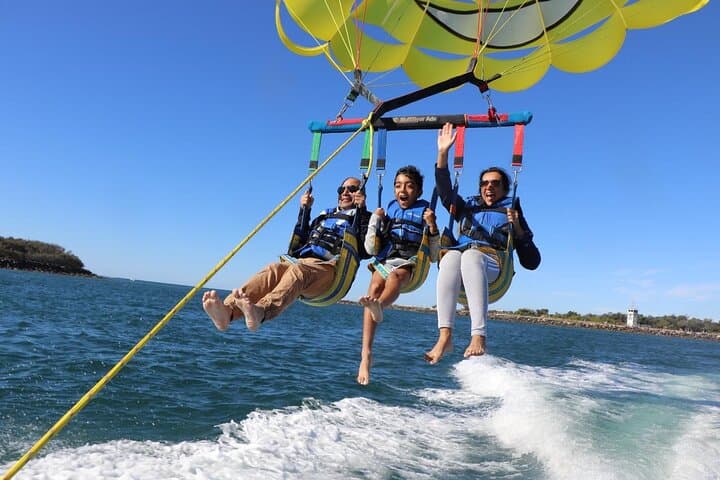 Hurghada Panorama Semi-Submarine and Parasailing: Red Sea Adventure photo 3