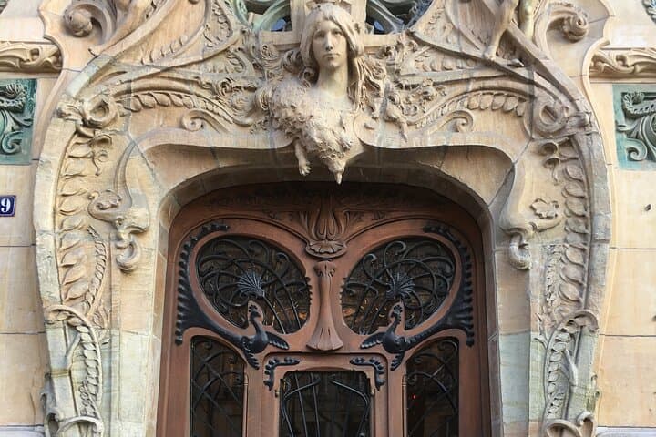 Paris Art Nouveau Private Walking Tour: 2-Hour Guided Exploration photo 3