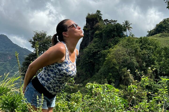 Gorilla Rock Hike: Chauncey Viewpoint Trek in St. Vincent photo 5