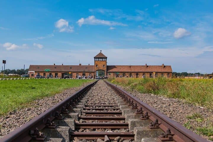 Private Auschwitz-Birkenau Day Tour from Brno: Guided Visit & Transfers photo 4