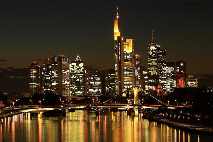 Frankfurt Sightjogging: Private Guided 60-Minute Running Tour photo 5