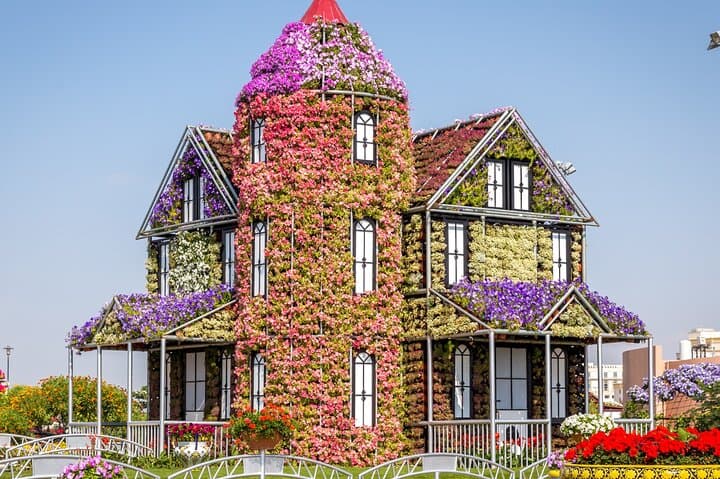 Dubai Miracle Garden: Guide to the World's Largest Floral Display photo 2